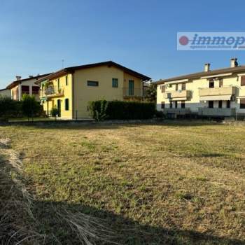 Terreno in vendita a Tezze sul Brenta (Vicenza)