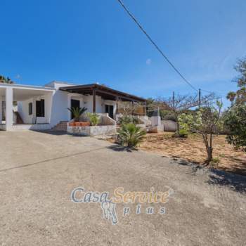 Villa in vendita a Alliste (Lecce)