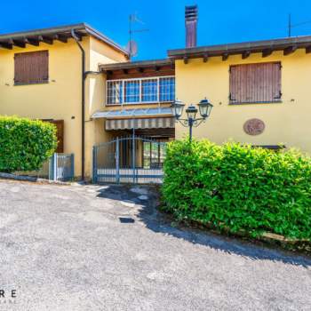 Casa a schiera in vendita a Monghidoro (Bologna)