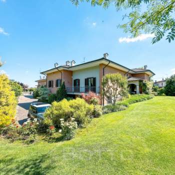 Villa in vendita a Gattinara (Vercelli)