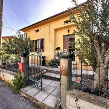 Villa in vendita a Castiglione del Lago (Perugia)