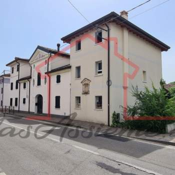Rustico in vendita a Loria (Treviso)