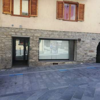 Negozio in vendita a Châtillon (Valle d'Aosta/Vallée d'Aoste)