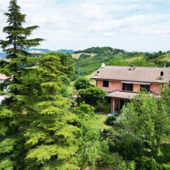 Casa singola in vendita a Vernasca (Piacenza)