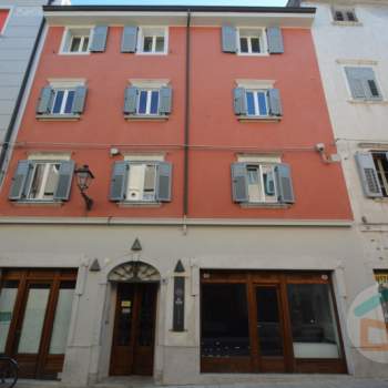 Palazzo in vendita a Gorizia (Gorizia)