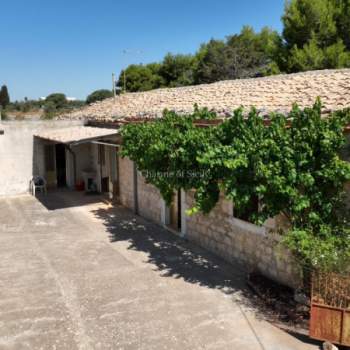 Casa singola in vendita a Modica (Ragusa)