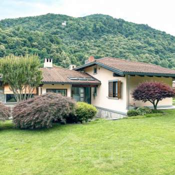 Villa in vendita a Varallo (Vercelli)