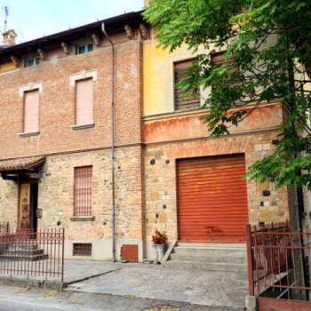 Casa singola in vendita a Castell'Arquato (Piacenza)