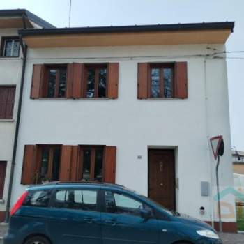 Casa a schiera in vendita a Campolongo Tapogliano (Udine)