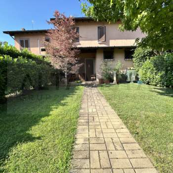 Casa a schiera in vendita a Botticino (Brescia)