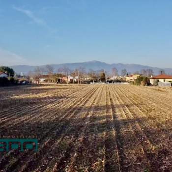 Terreno in vendita a Castello di Godego (Treviso)