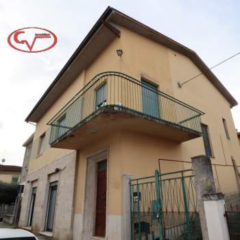 Casa a schiera in vendita a Montevarchi (Arezzo)