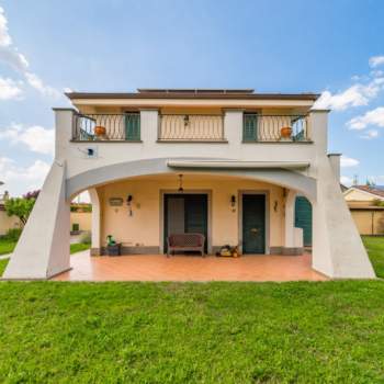 Villa in vendita a Roma (Roma)