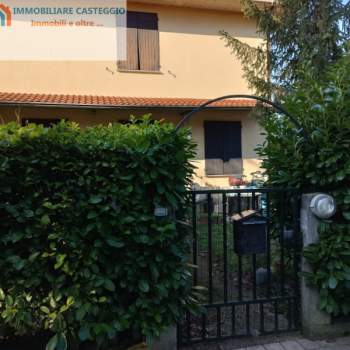 Casa a schiera in vendita a Borgo Priolo (Pavia)