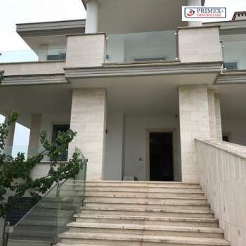 Villa in vendita a Roma (Roma)