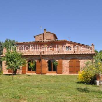 Rustico in vendita a Montepulciano (Siena)