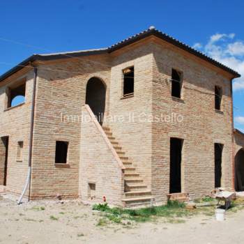 Rustico in vendita a Castiglione del Lago (Perugia)