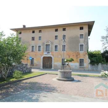 Palazzo in vendita a San Giovanni al Natisone (Udine)