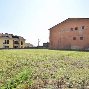 Terreno in vendita a Bussolengo (Verona)