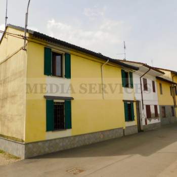 Casa a schiera in vendita a Sannazzaro de' Burgondi (Pavia)