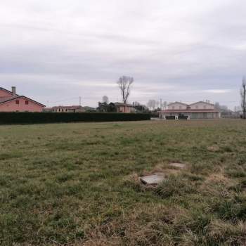 Terreno in vendita a Campolongo Maggiore (Venezia)