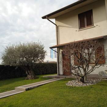 Villa in vendita a Travagliato (Brescia)