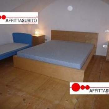 Appartamento in affitto a Napoli (Napoli)