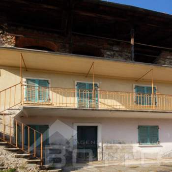 Casa a schiera in vendita a Armeno (Novara)