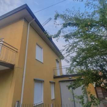 Casa singola in vendita a Novi di Modena (Modena)