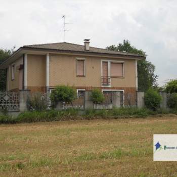 Villa in vendita a Turbigo (Milano)