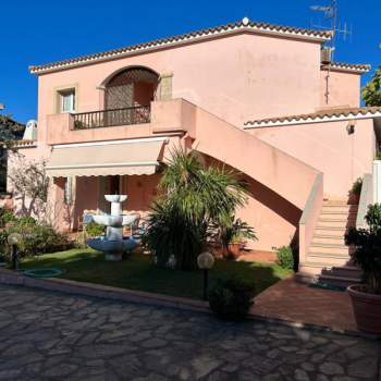 Villa in vendita a Arzachena (Sassari)