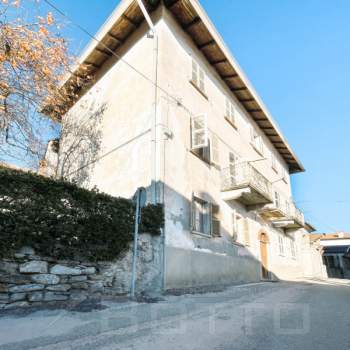 Casa a schiera in vendita a Pogno (Novara)