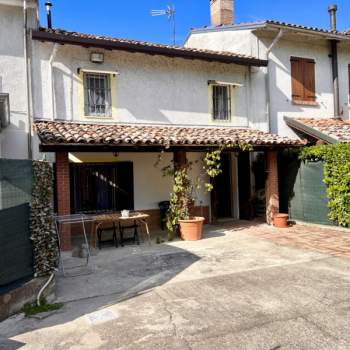 Casa a schiera in vendita a Sissa Trecasali (Parma)