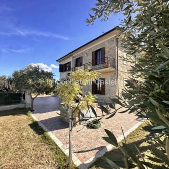 Casa singola in vendita a Castiglione del Lago (Perugia)