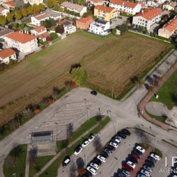 Terreno in vendita a Noale (Venezia)