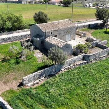 Casa singola in vendita a Modica (Ragusa)