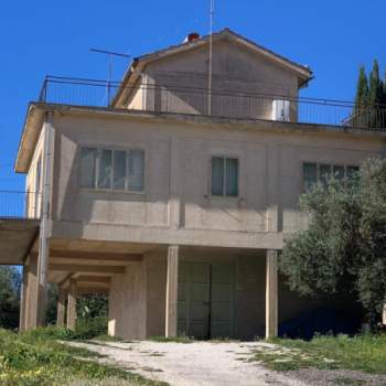 Casa singola in vendita a Monterosso Almo (Ragusa)