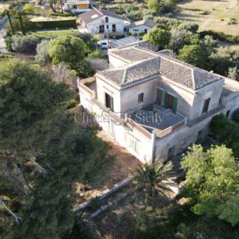 Villa in vendita a Modica (Ragusa)