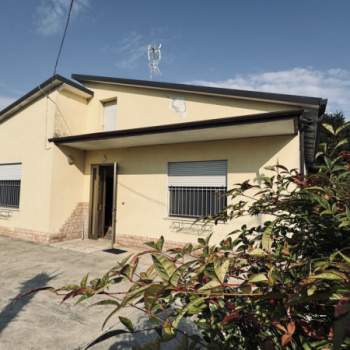 Casa singola in vendita a Badia Polesine (Rovigo)