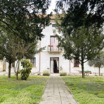 Villa in vendita a Ceneselli (Rovigo)