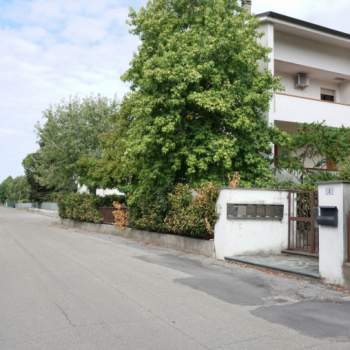 Casa a schiera in vendita a Torrile (Parma)