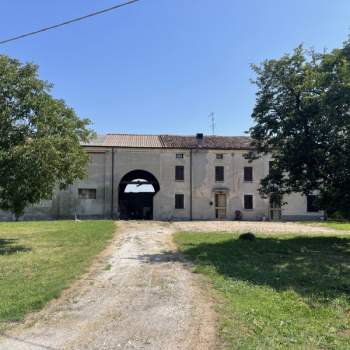 Rustico in vendita a Suzzara (Mantova)