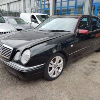 Ricambi MERCEDES CLASSE E 250 2.5cc D 1997