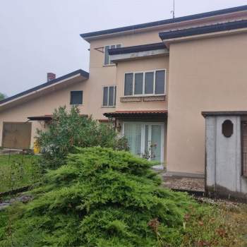 CASA SINGOLA CON GIARDINO a Pieve di Soligo