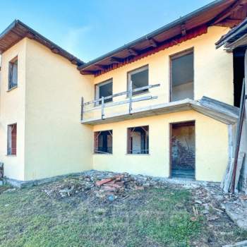 Casa a schiera in vendita a Borgosesia (Vercelli)