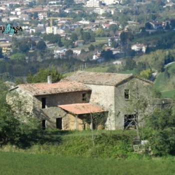 Rustico in vendita a Meldola (Forlì-Cesena)