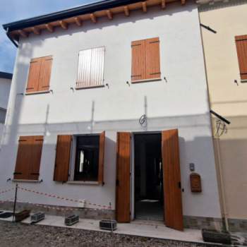 Casa a schiera in vendita a Novi di Modena (Modena)