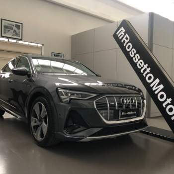 AUDI e-tron