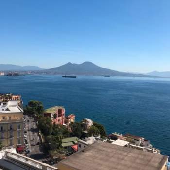 Appartamento in affitto a Napoli (Napoli)