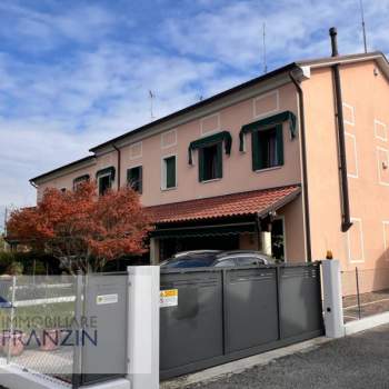 Casa a schiera in vendita a Meolo (Venezia)